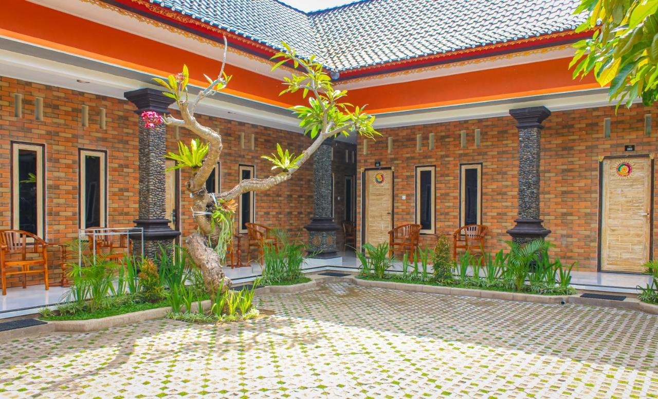 Hotel Niki Jembrana Exterior foto